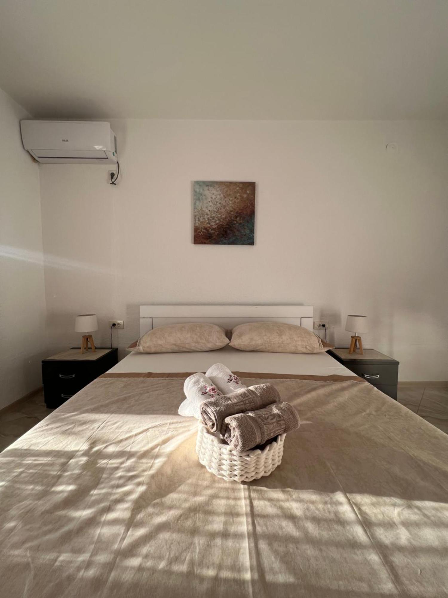 Suka Apartments Ulcinj Eksteriør billede