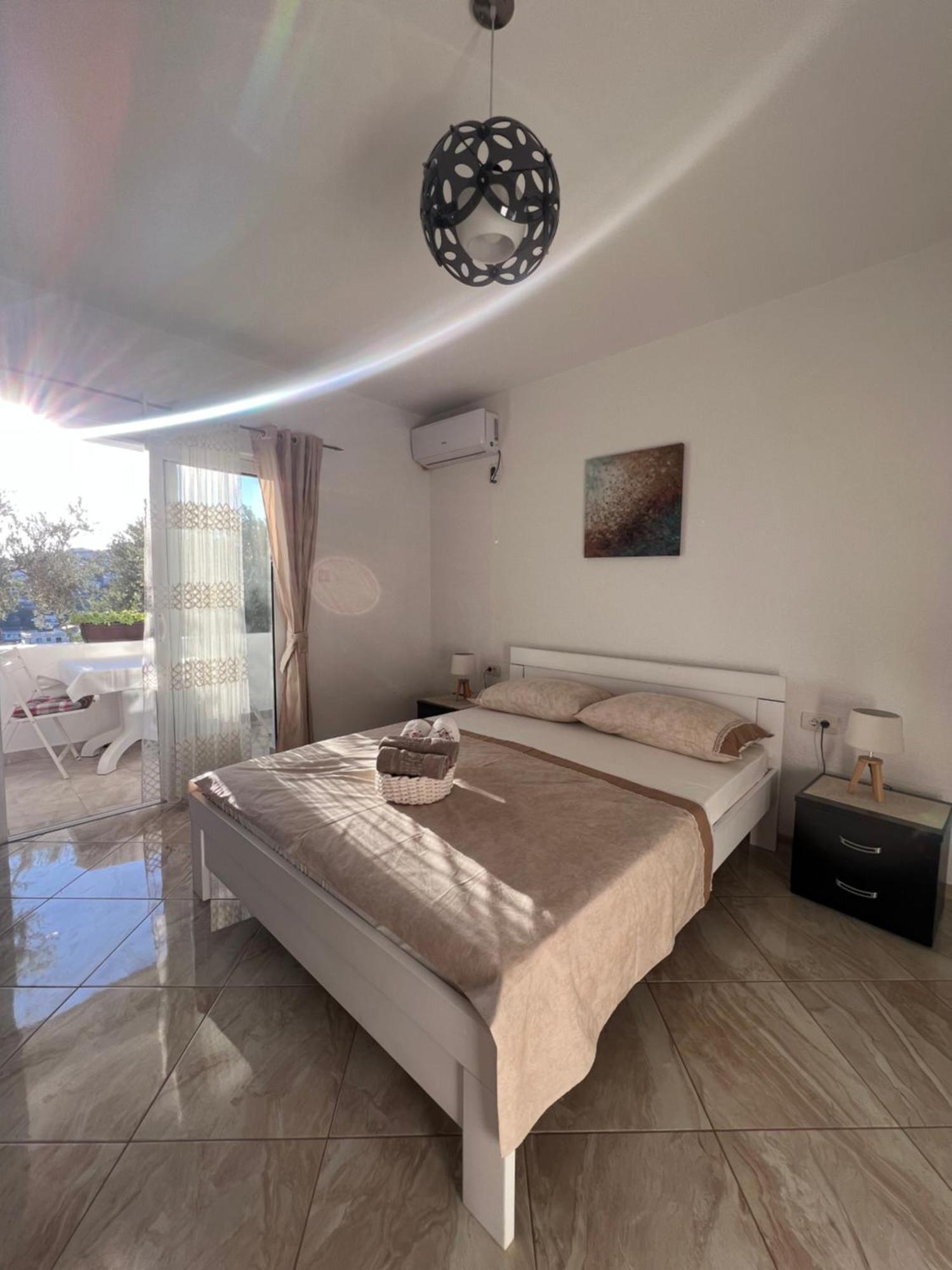 Suka Apartments Ulcinj Eksteriør billede
